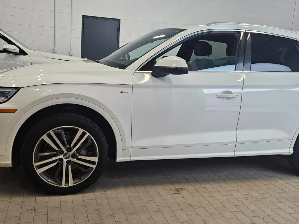 Audi Q5 Technik* ЦЕНА ДО БЪЛГАРИЯ * (CARFAX)* АВТО КРЕДИТ* - изображение 4