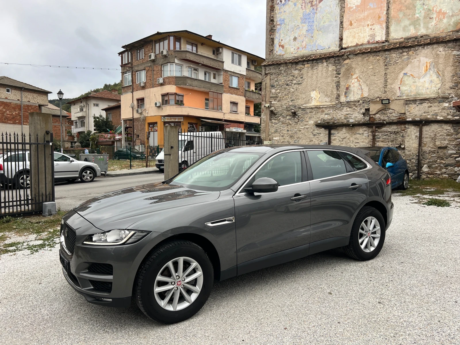 Jaguar F-PACE 130000km/4x4/2.0D/180kc - изображение 6
