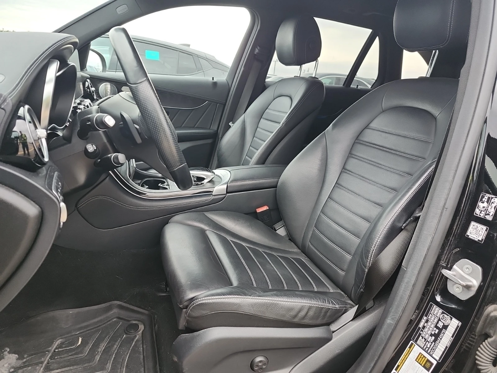 Mercedes-Benz GLC 43 AMG * CARFAX * БЕЗ ПЪРВОНАЧАЛНА ВНОСКА - изображение 7