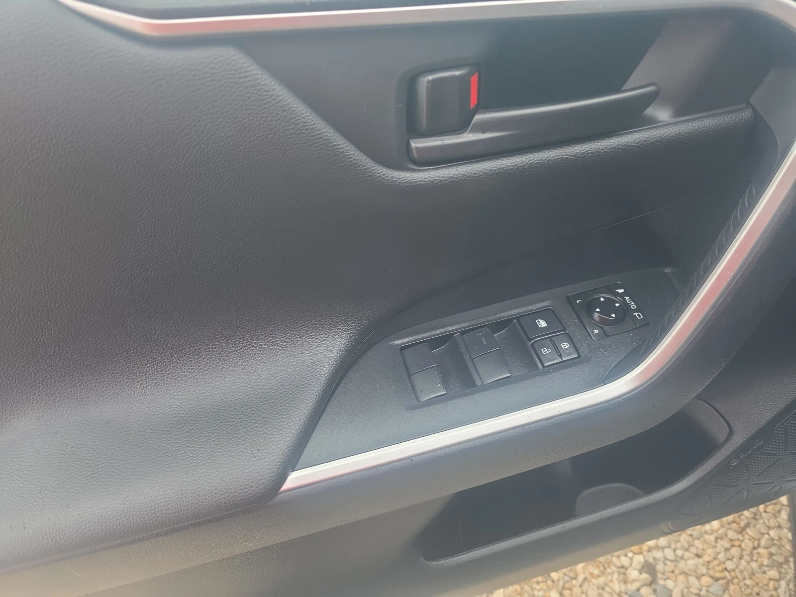 Toyota Rav4 2.5Hibrid 222�� 4�4 | Mobile.bg � ����������� 11