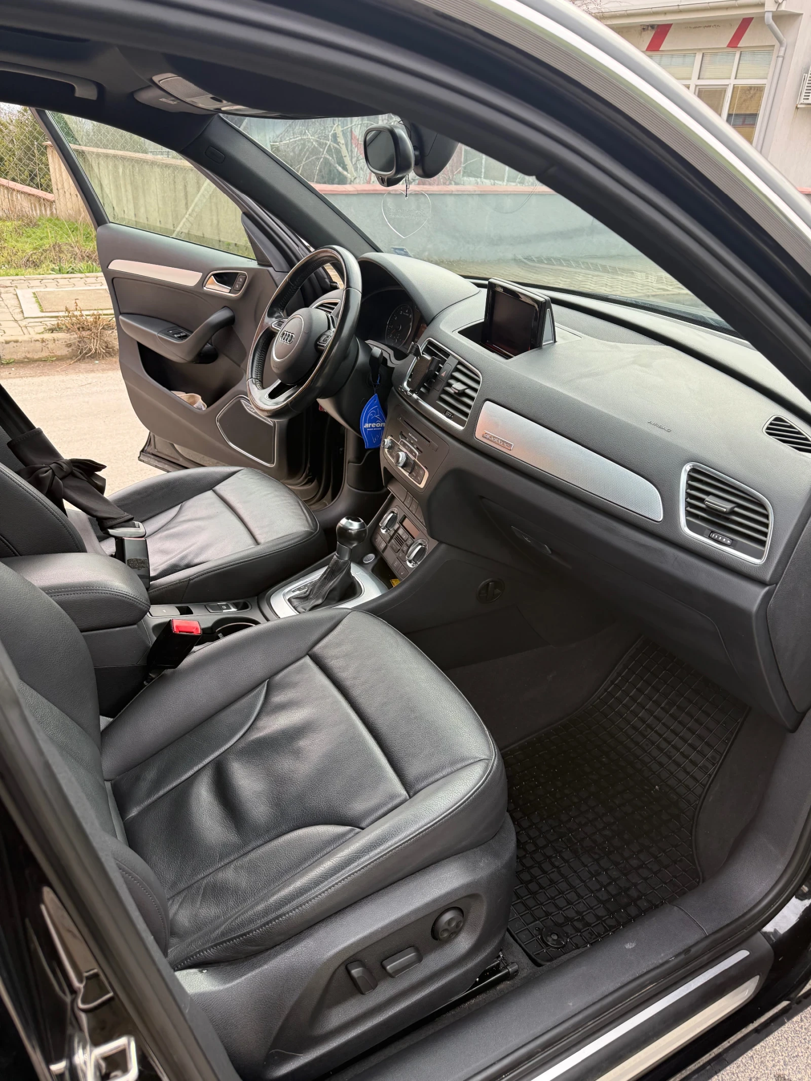 Audi Q3 2.0T - изображение 9