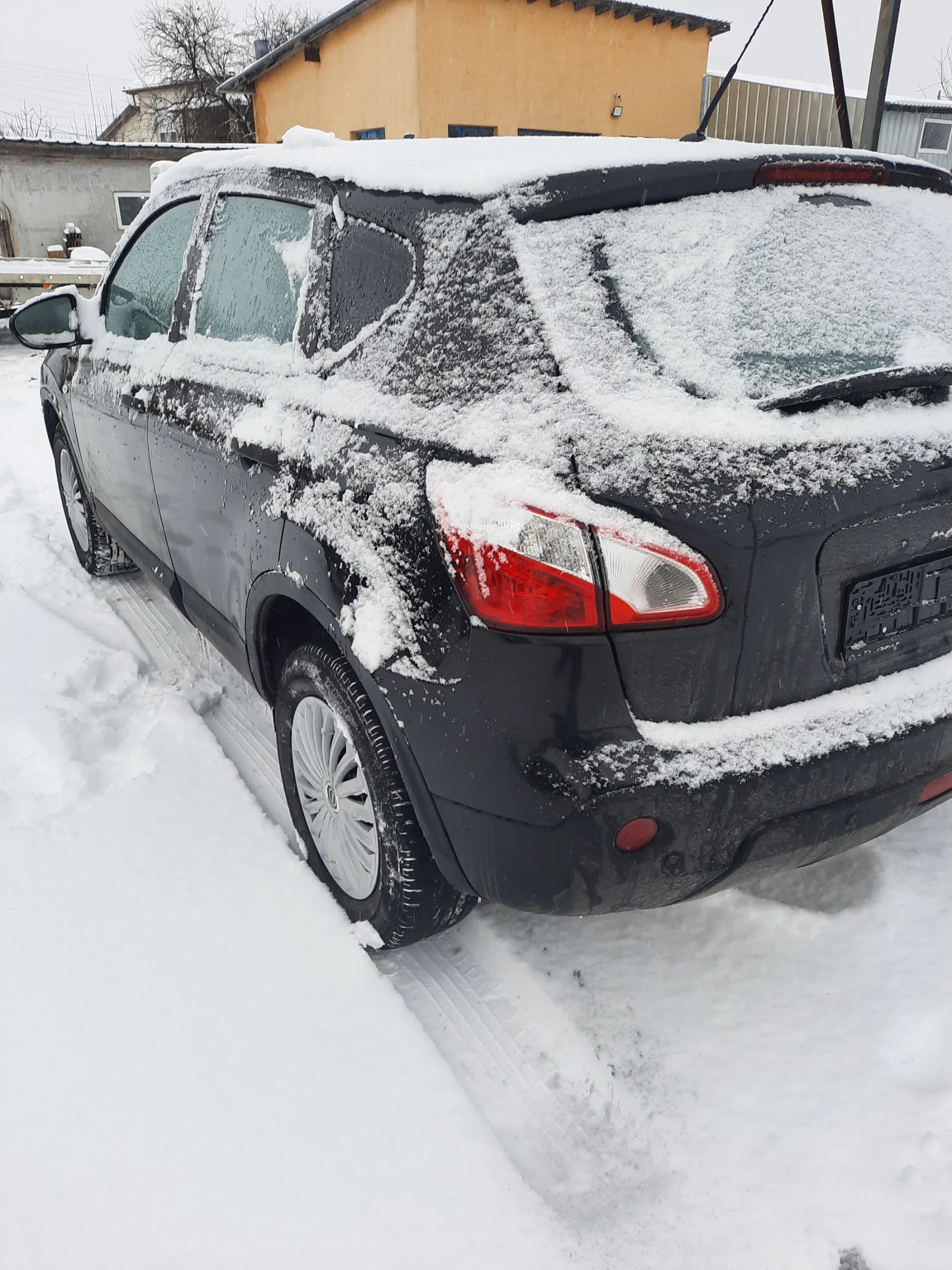 Nissan Qashqai 1.6i - изображение 3
