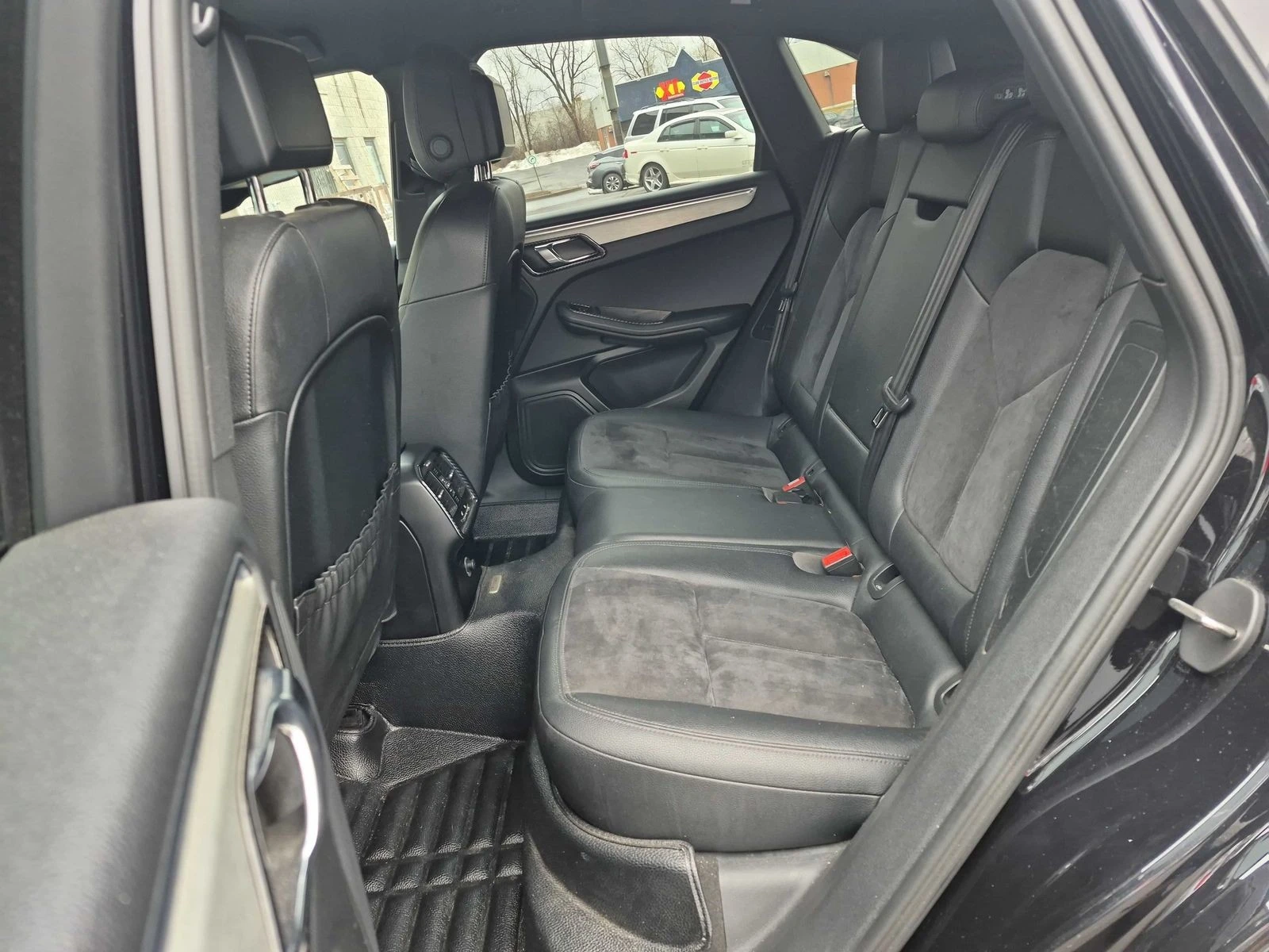 Porsche Macan S РЕГИСТАЦИЯ+ ОБСЛУЖВАНЕ, снимка 10 - Автомобили и джипове - 54114400