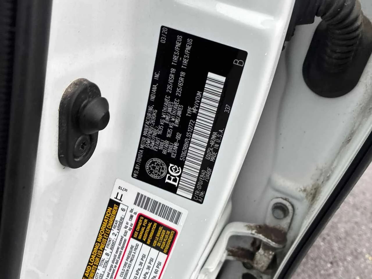Toyota Highlander XLE * ГЛАВНО ПРЕДСТАВИТЕЛСТВО НА JEEP* , снимка 13 - Автомобили и джипове - 54609715