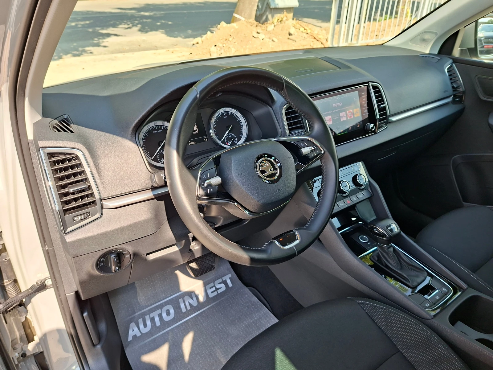 Skoda Karoq NARDO/LED/NAVI/KAMERA/CARPLAY, снимка 10 - Автомобили и джипове - 55146799