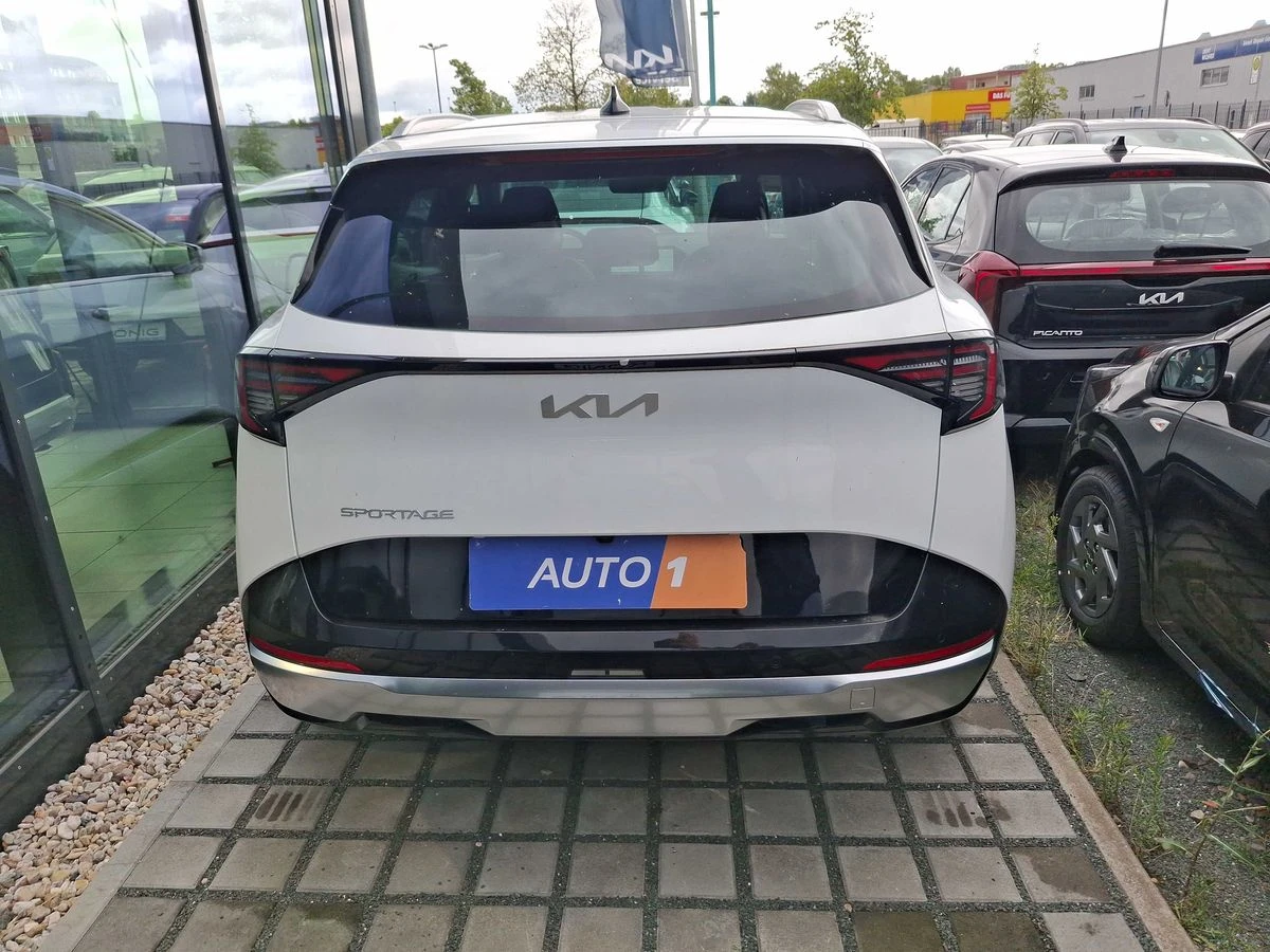 Kia Sportage 1.6 CRDi Mild-Hybrid Spirit, снимка 5 - Автомобили и джипове - 55708418