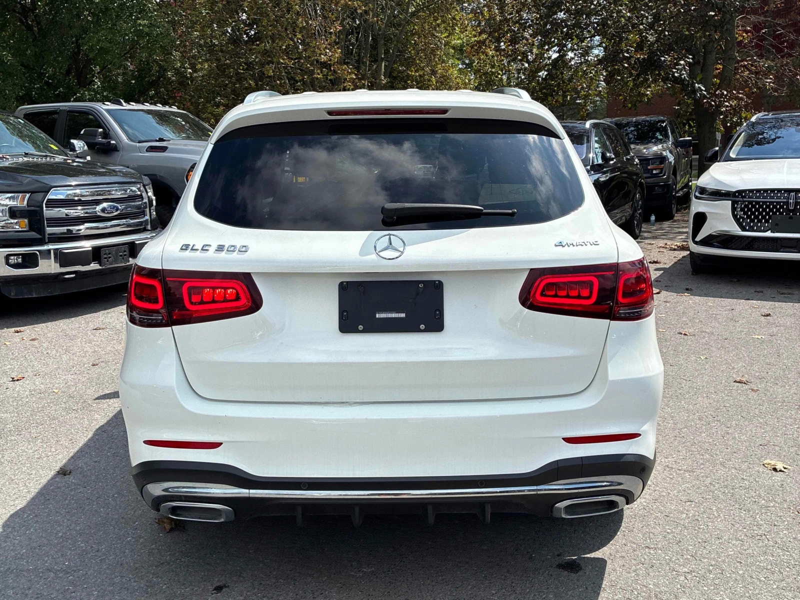 Mercedes-Benz GLC 300 * АВТОКРЕДИТ * ГЛАВНО ПРЕДСТАВИТЕЛСТВО * , снимка 5 - Автомобили и джипове - 55843997