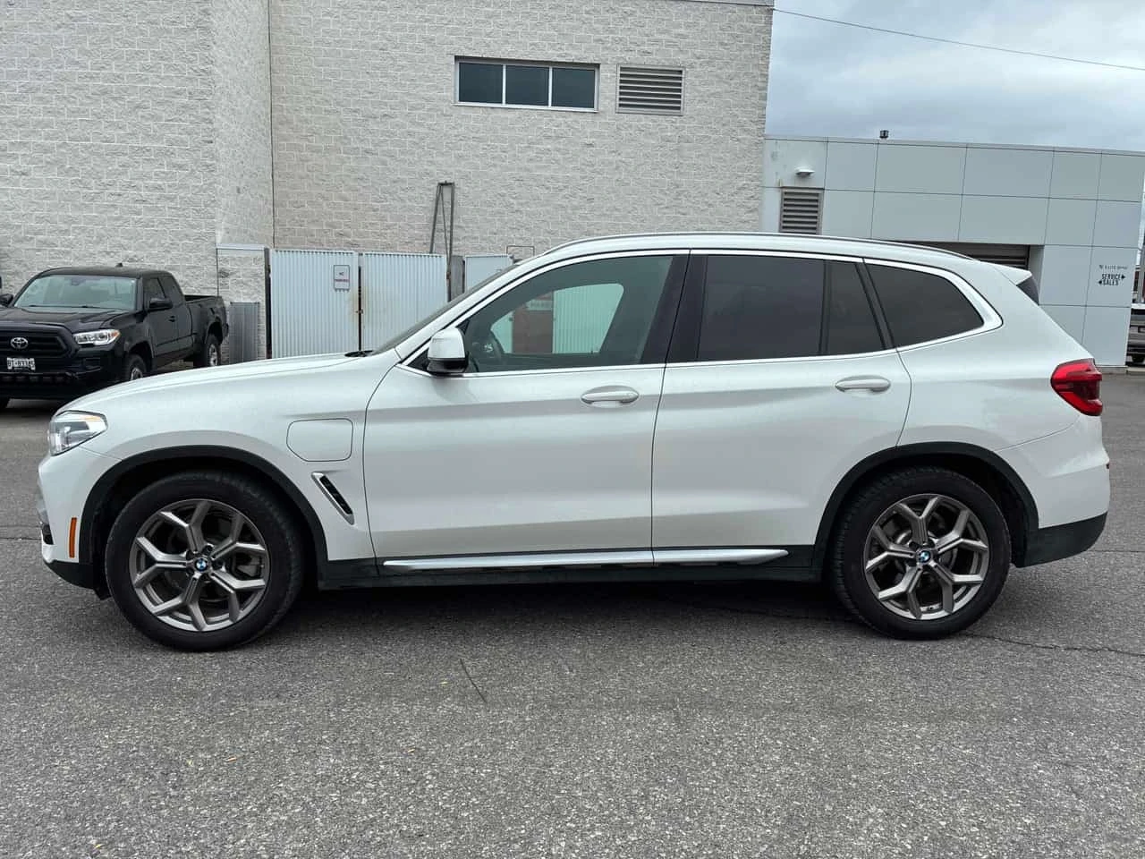 BMW X3 * xDrive30e * CARFAX * , снимка 2 - Автомобили и джипове - 56280673