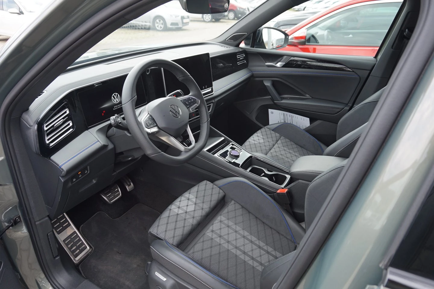 VW Tiguan, снимка 4 - Автомобили и джипове - 56536181