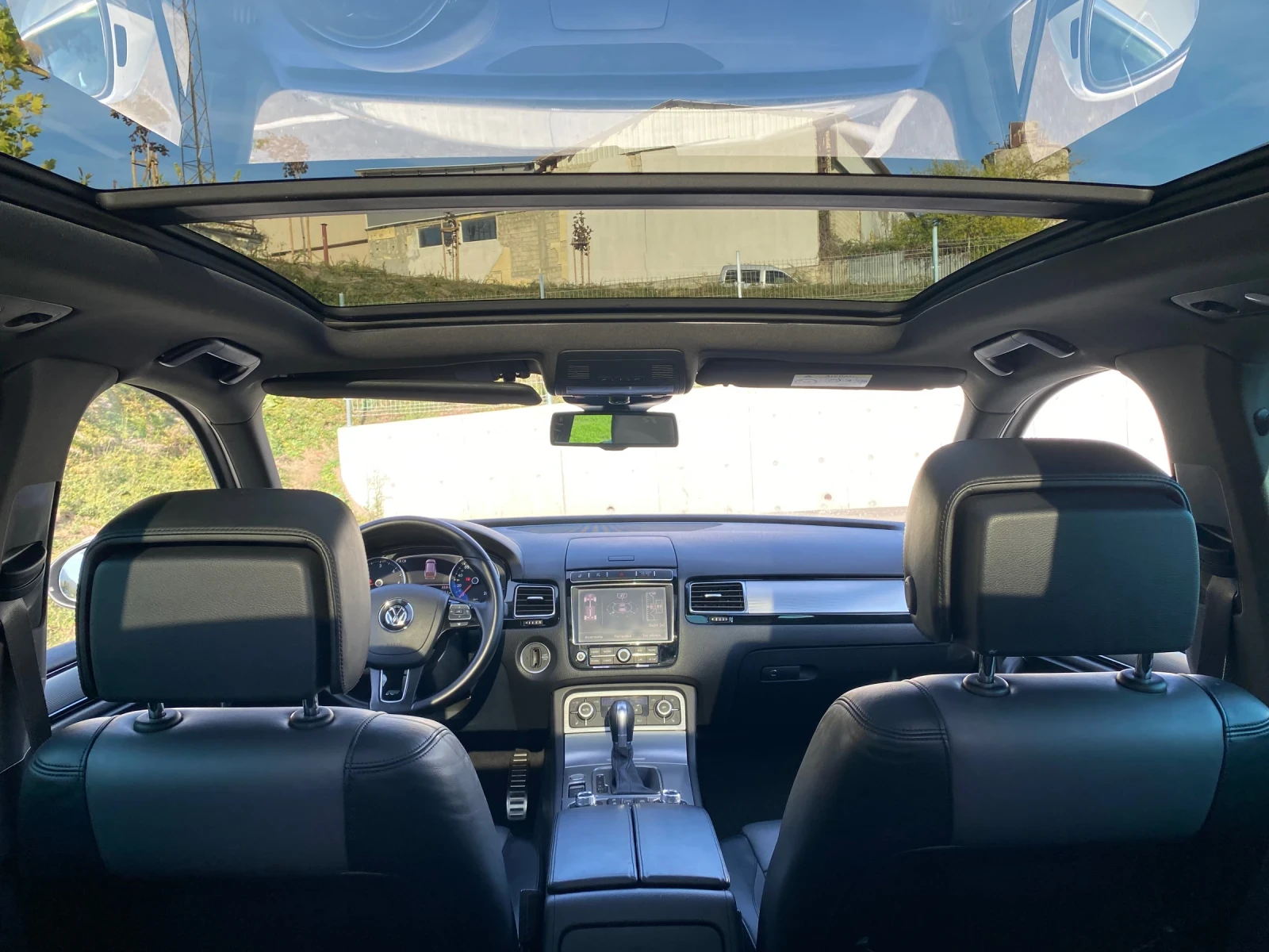 VW Touareg 3.0TDI R line , снимка 10 - Автомобили и джипове - 56650694