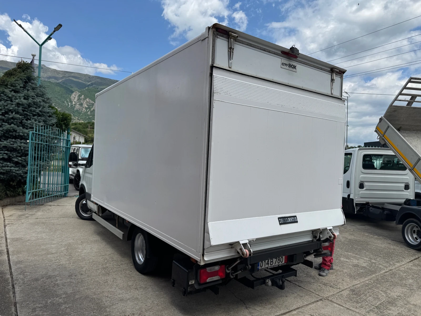 Iveco Daily 3.0HPI* 35C15* Климатик* Падащ борд - изображение 7