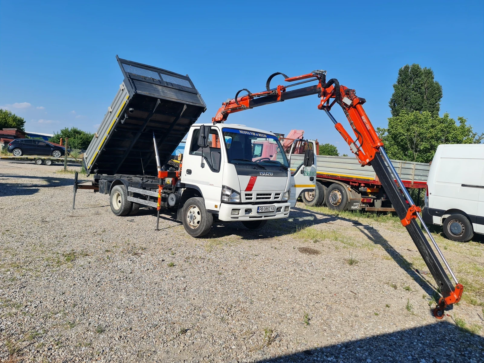Isuzu Midi 5.2 nqr 17.5 gumi, снимка 2 - Бусове и автобуси - 55686865