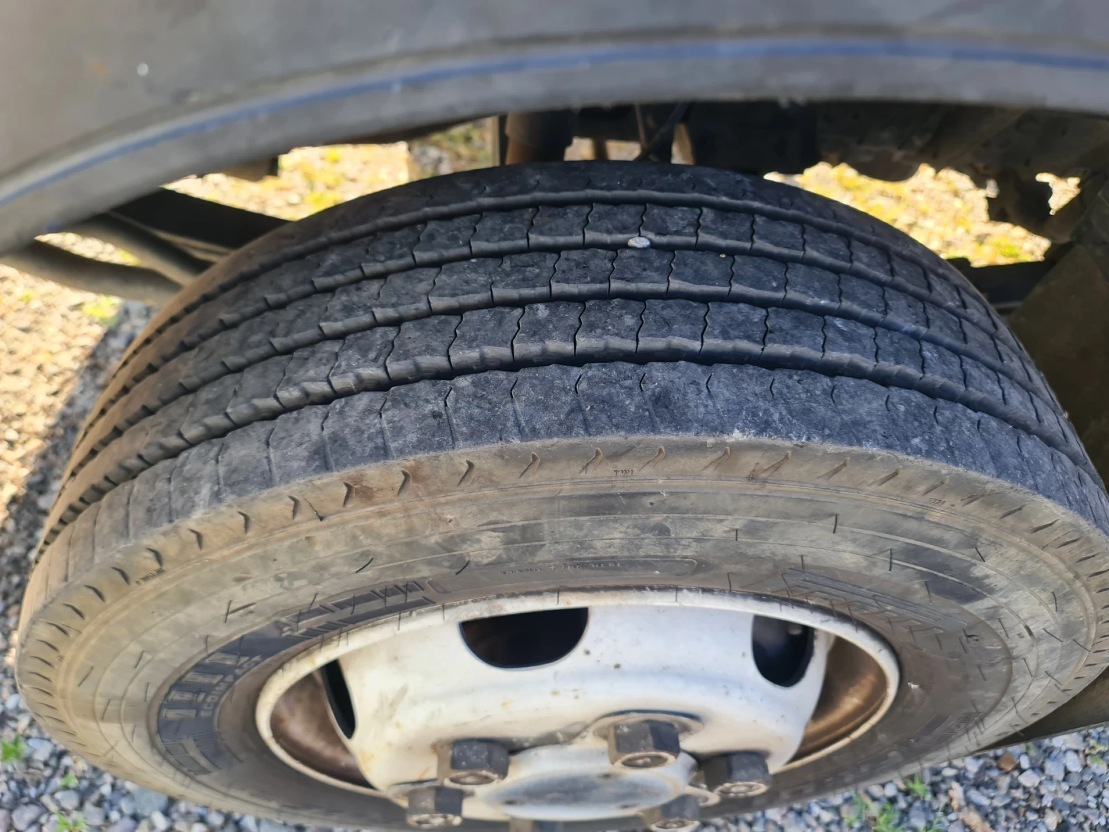 Isuzu Midi 5.2 nqr 17.5 gumi, снимка 14 - Бусове и автобуси - 55686865