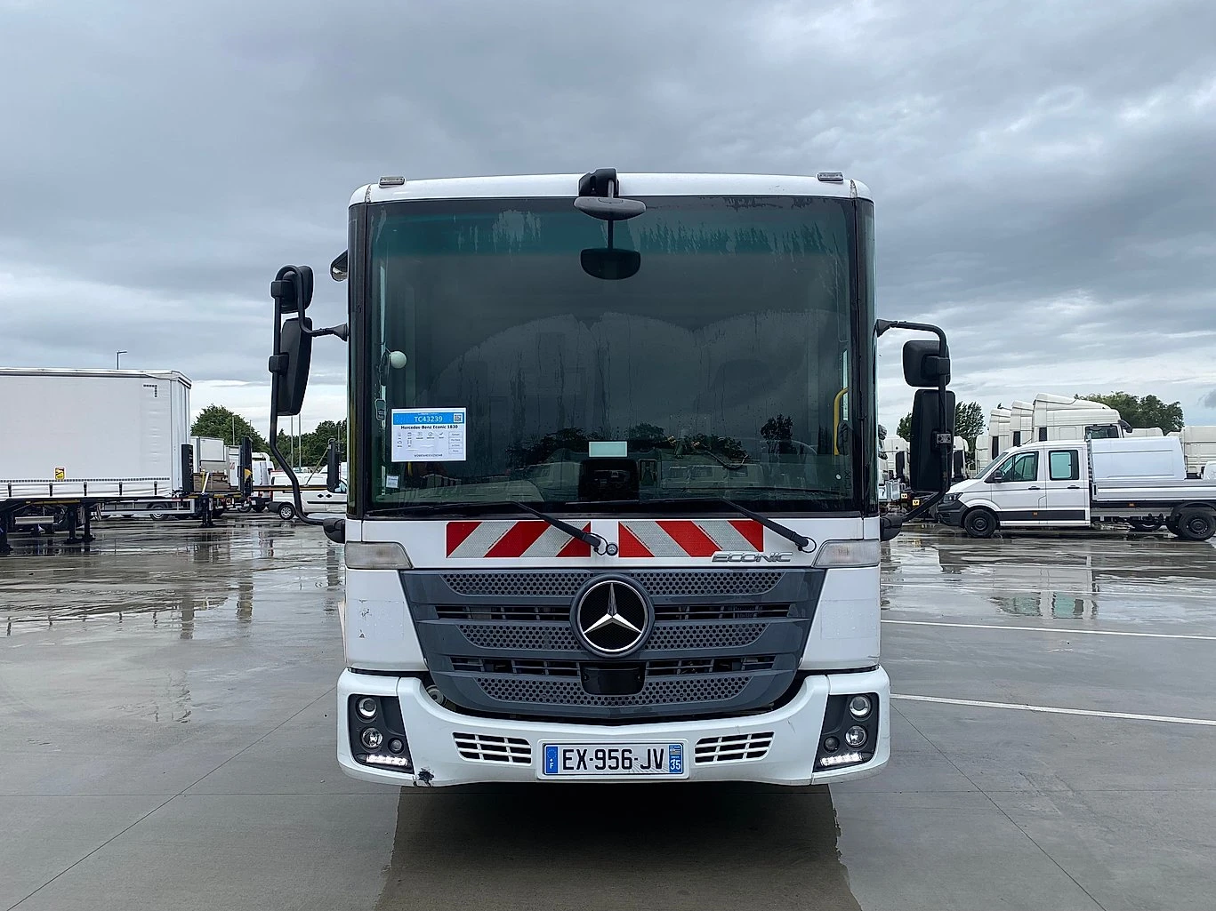 Mercedes-Benz Actros ECONIC 1830 CNG - изображение 2