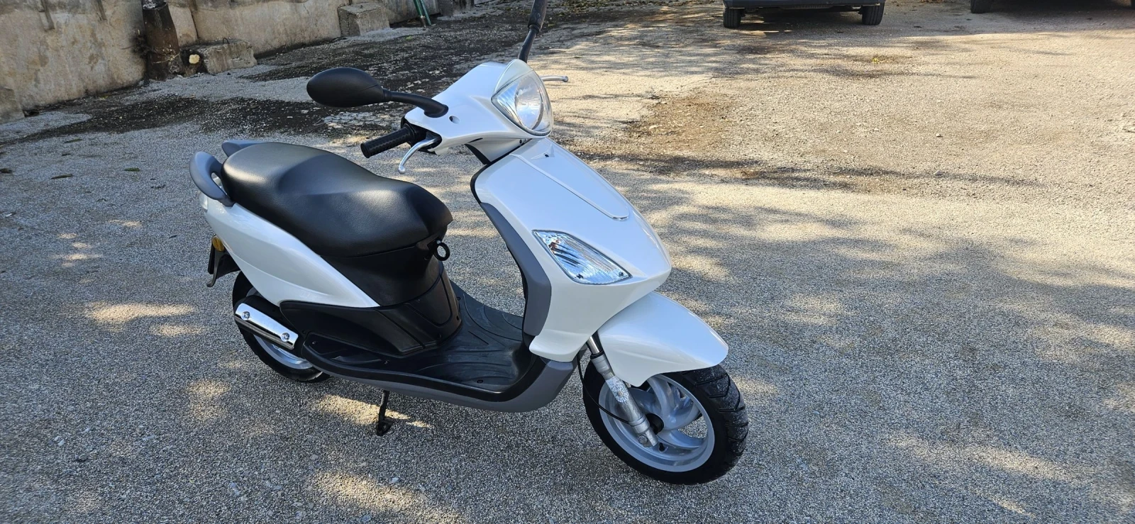 Piaggio Fly 50* Бяла перла*  - изображение 2