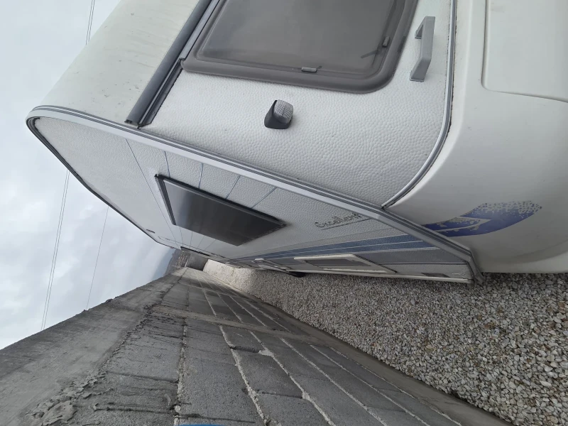 Каравана Hobby 545, снимка 7 - Каравани и кемпери - 53246455