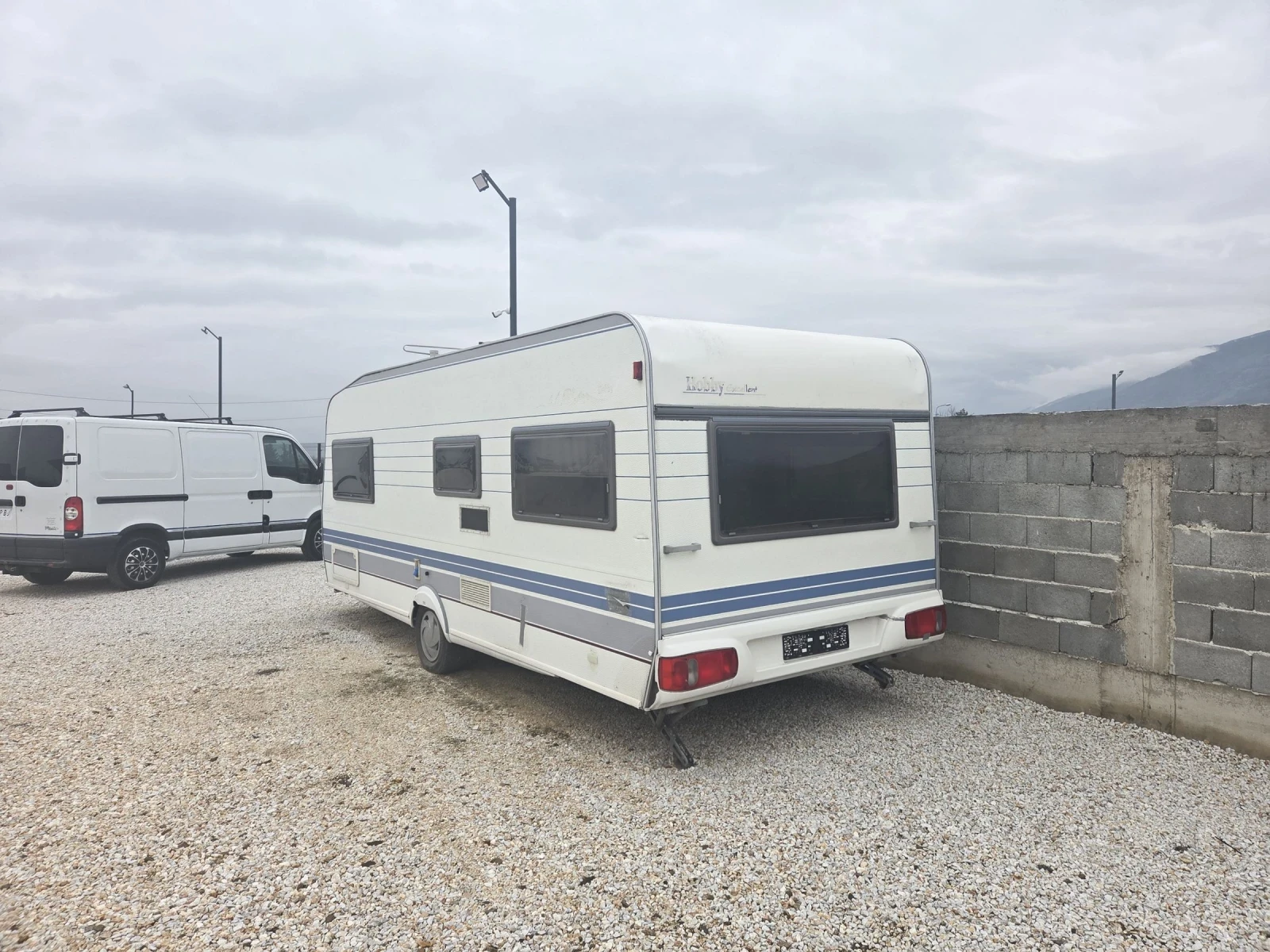 Каравана Hobby 545 - изображение 3