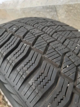 Гуми Зимни 185/60R15, снимка 4