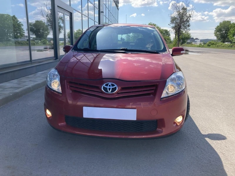 Toyota Auris 1.4 D-4D, снимка 17 - Автомобили и джипове - 47389777