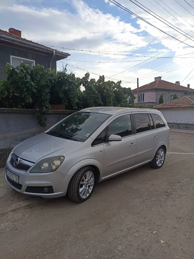 Opel Zafira, снимка 1 - Автомобили и джипове - 47455596