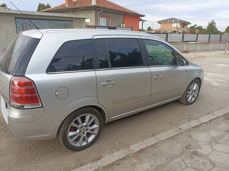 Opel Zafira, снимка 5 - Автомобили и джипове - 47455596