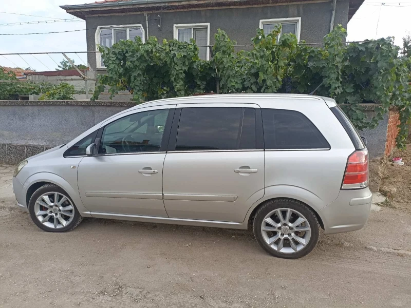 Opel Zafira, снимка 2 - Автомобили и джипове - 47455596