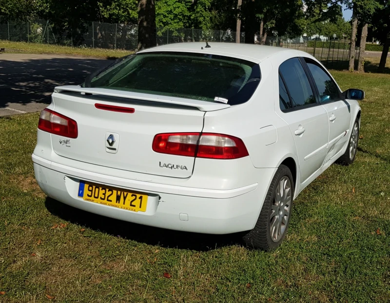 Renault Laguna 2.0-16v, снимка 10 - Автомобили и джипове - 47464782