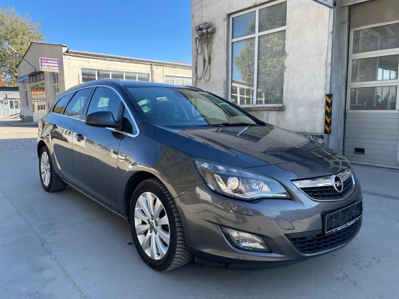 Opel Astra 1.4 Бензин, снимка 1 - Автомобили и джипове - 47929931