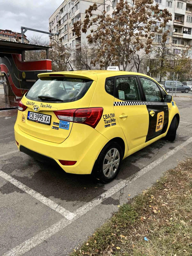 Hyundai Ix20, снимка 4 - Автомобили и джипове - 48049927