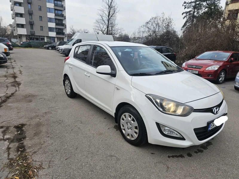 Hyundai I20, снимка 4 - Автомобили и джипове - 48349687