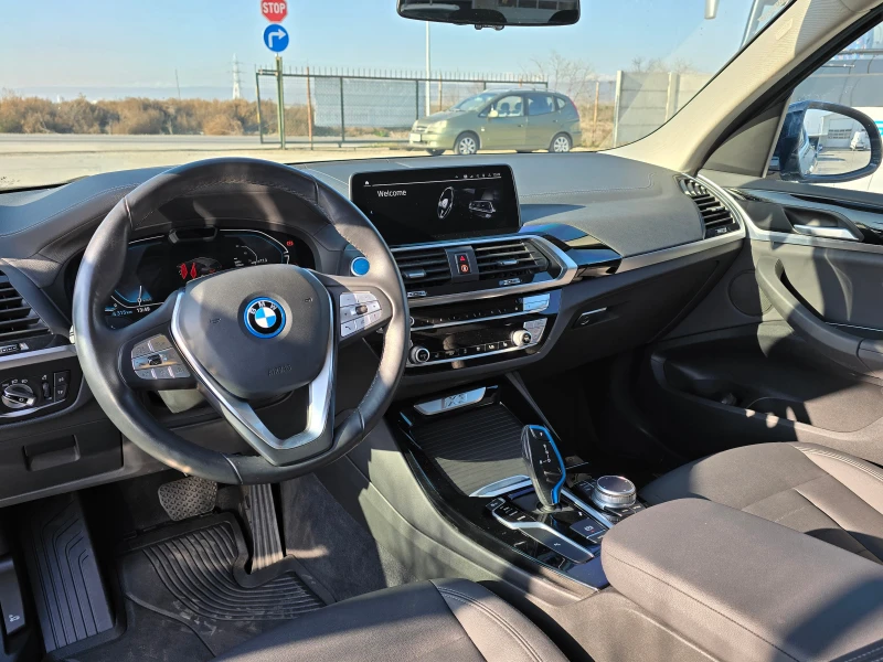 BMW iX3, снимка 11 - Автомобили и джипове - 48853025