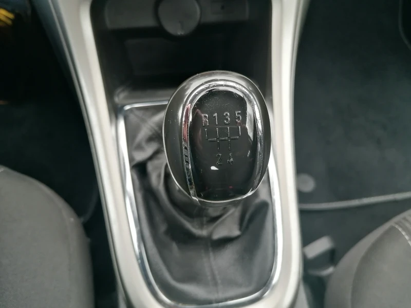 Opel Astra 1.4 i, снимка 12 - Автомобили и джипове - 50829649