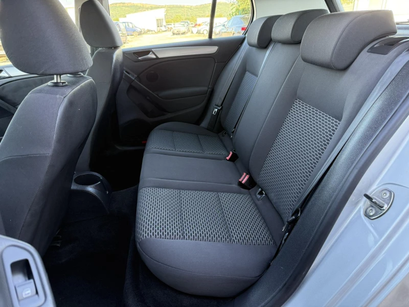 VW Golf 1.6TDI 105kc Italia, снимка 15 - Автомобили и джипове - 50915102