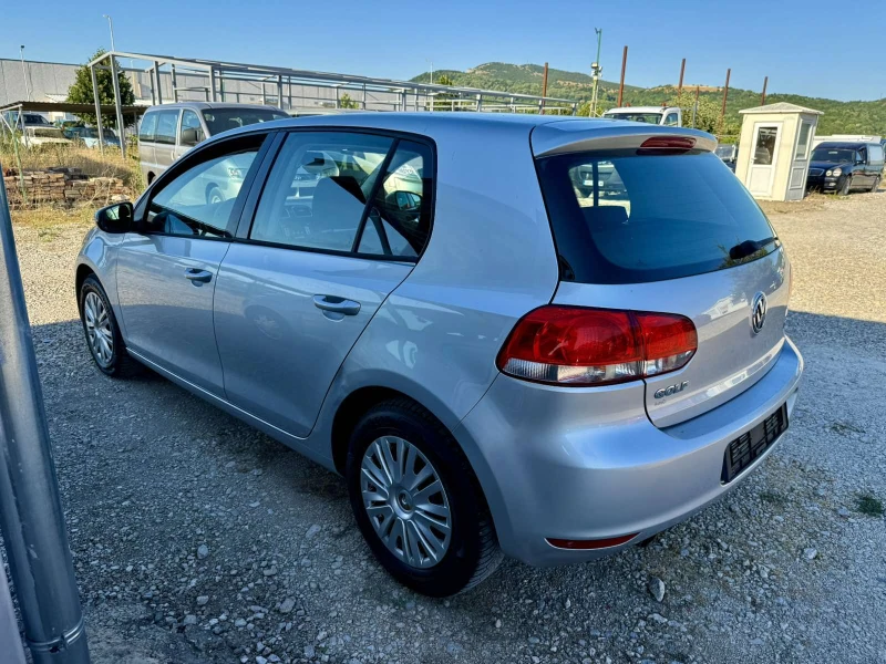 VW Golf 1.6TDI 105kc Italia, снимка 8 - Автомобили и джипове - 50915102
