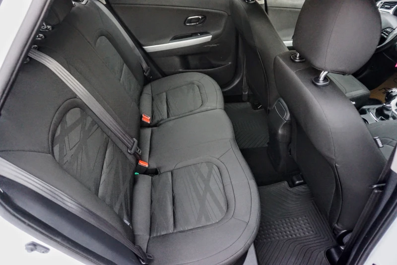 Kia Ceed 1.4i SW, снимка 13 - Автомобили и джипове - 51898187