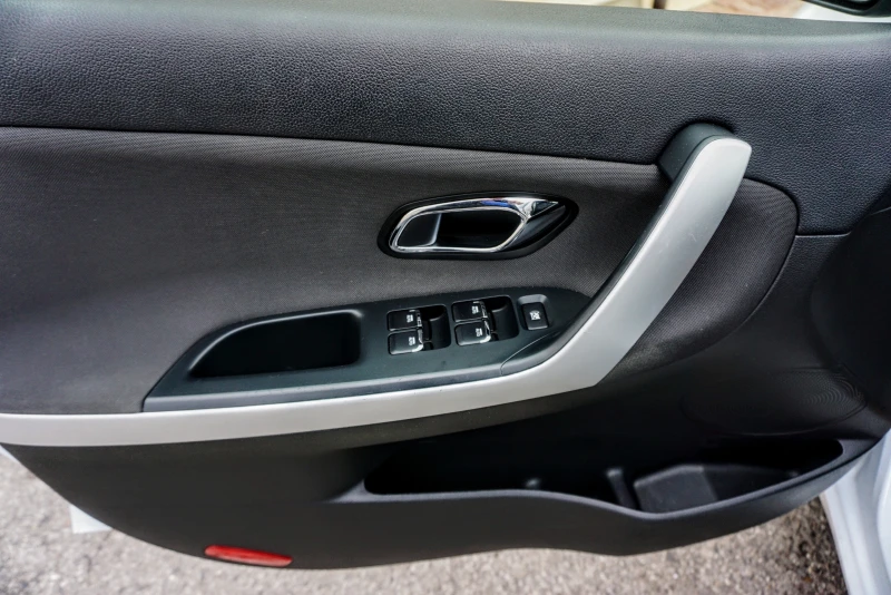 Kia Ceed 1.4i SW, снимка 5 - Автомобили и джипове - 51898187