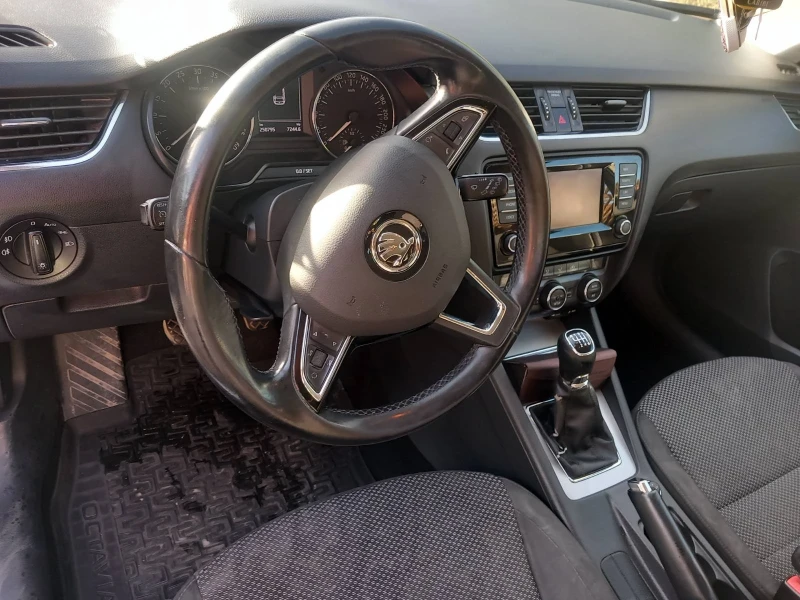 Skoda Octavia, снимка 7 - Автомобили и джипове - 52103443