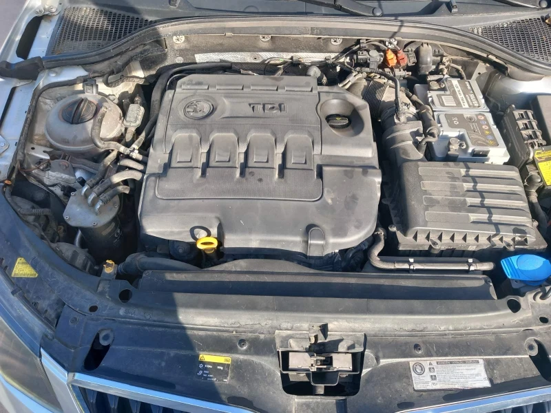 Skoda Octavia, снимка 11 - Автомобили и джипове - 52103443