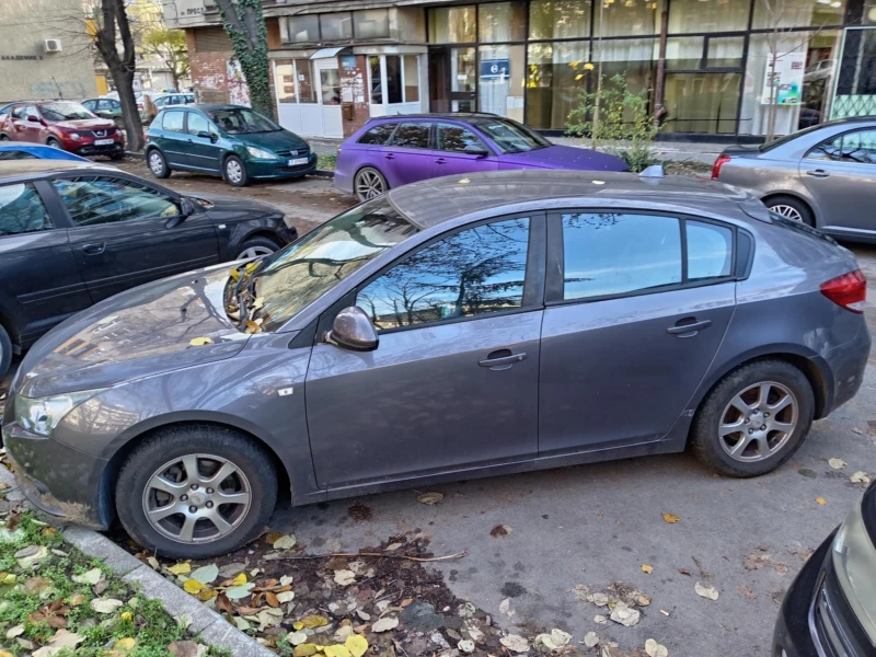 Chevrolet Cruze 1.7 ЕCO, снимка 2 - Автомобили и джипове - 52617593