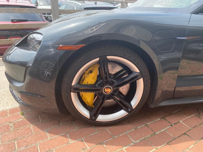 Porsche Taycan Turbo S, снимка 5 - Автомобили и джипове - 52887936