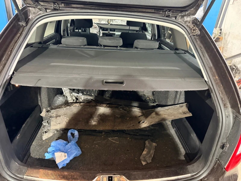 Skoda Superb 2.0TDI 4X4 , снимка 8 - Автомобили и джипове - 53089431