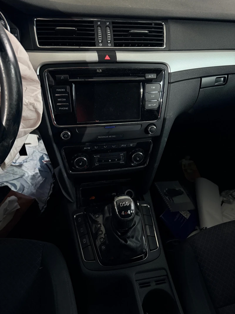 Skoda Superb 2.0TDI 4X4 , снимка 6 - Автомобили и джипове - 53089431