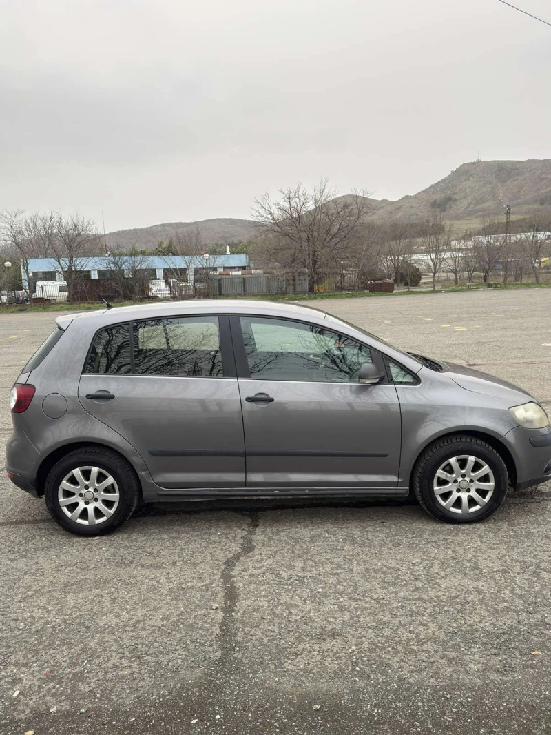 VW Golf Plus, снимка 2 - Автомобили и джипове - 53495213