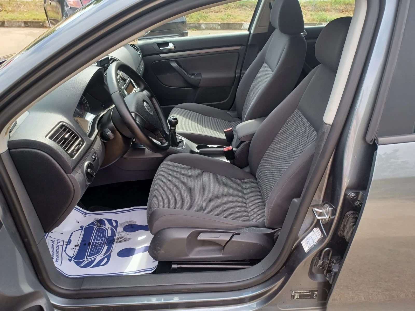 VW Golf 1.9TDi Bluemotion  | Mobile.bg — изображение 13