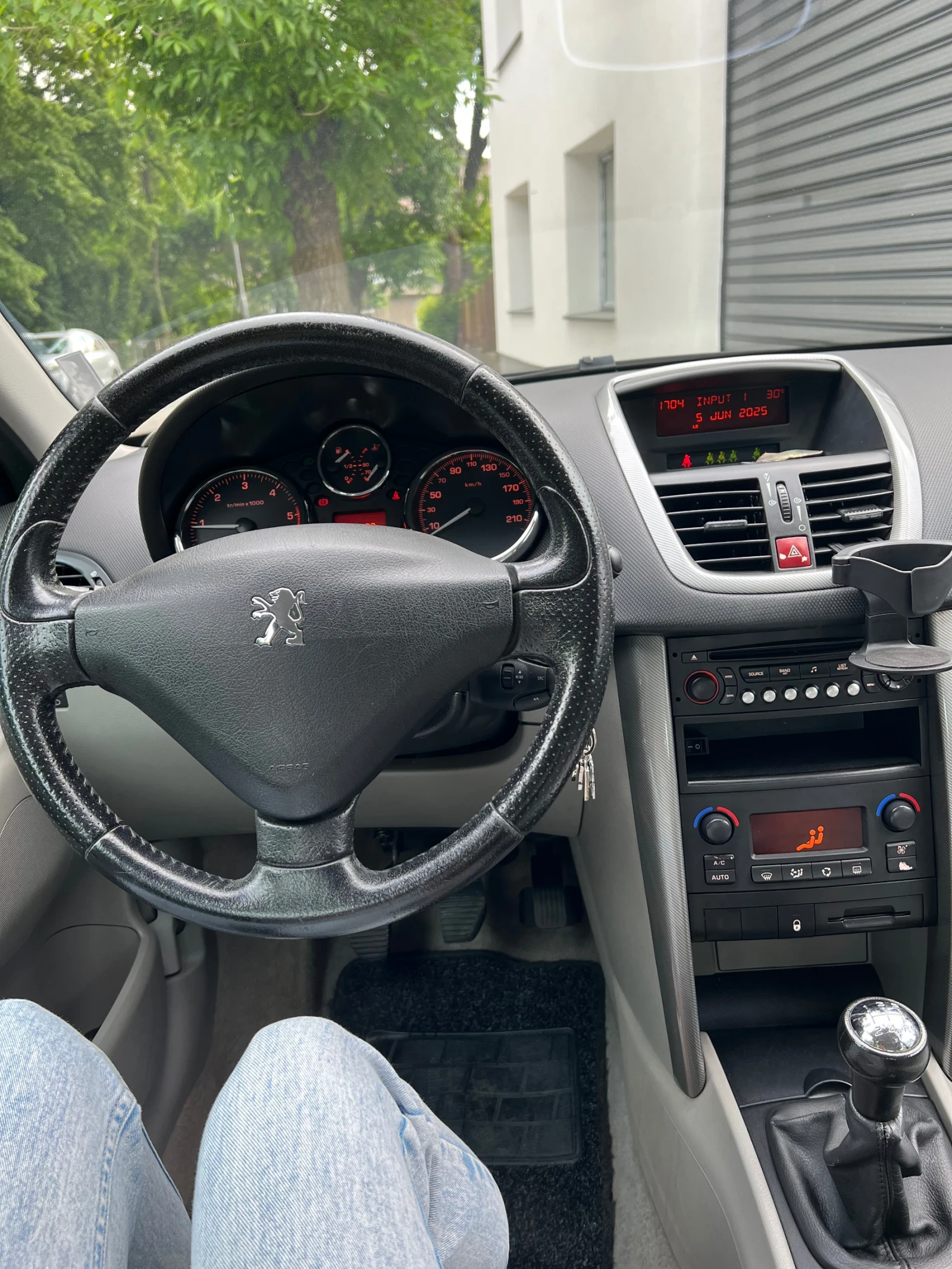 Peugeot 207  - изображение 5