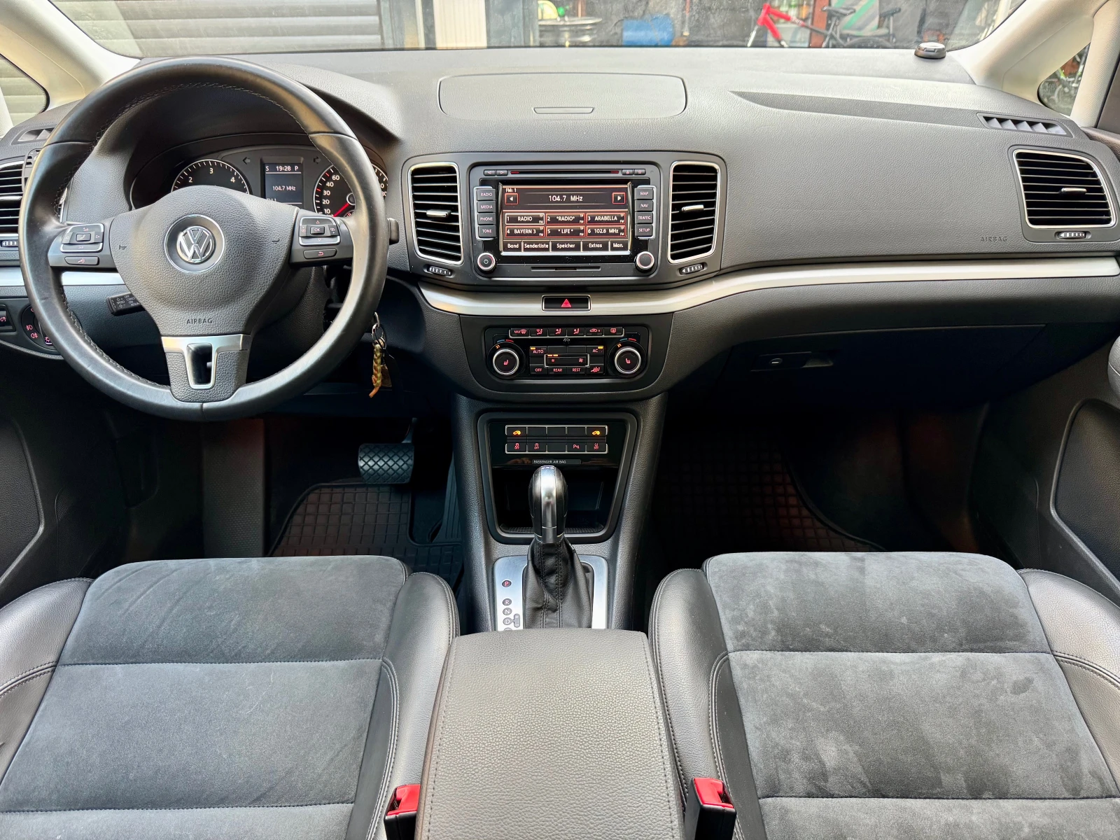 VW Sharan 2.0TDi-170к.с. - изображение 9