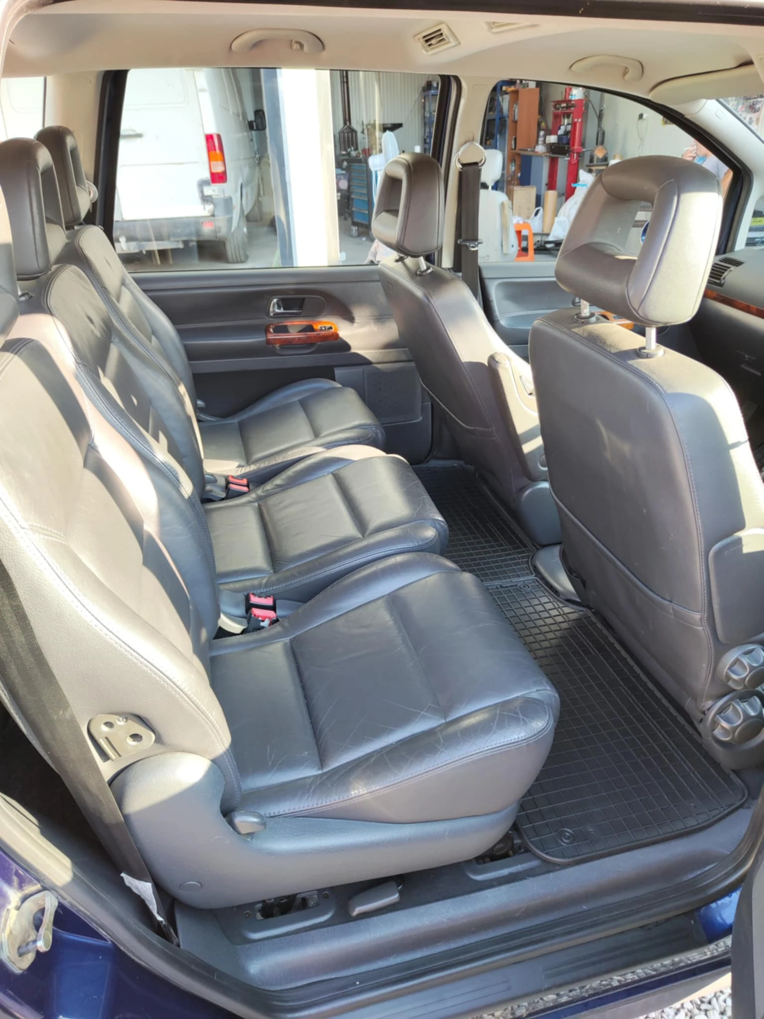 VW Sharan  - изображение 3