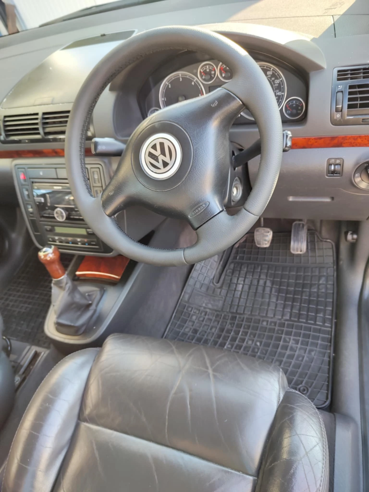 VW Sharan  - изображение 6