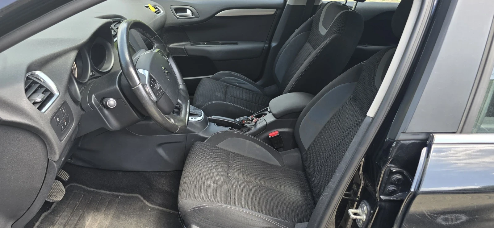 Citroen C4 1.6 HDI-AUTOMATIC - изображение 8