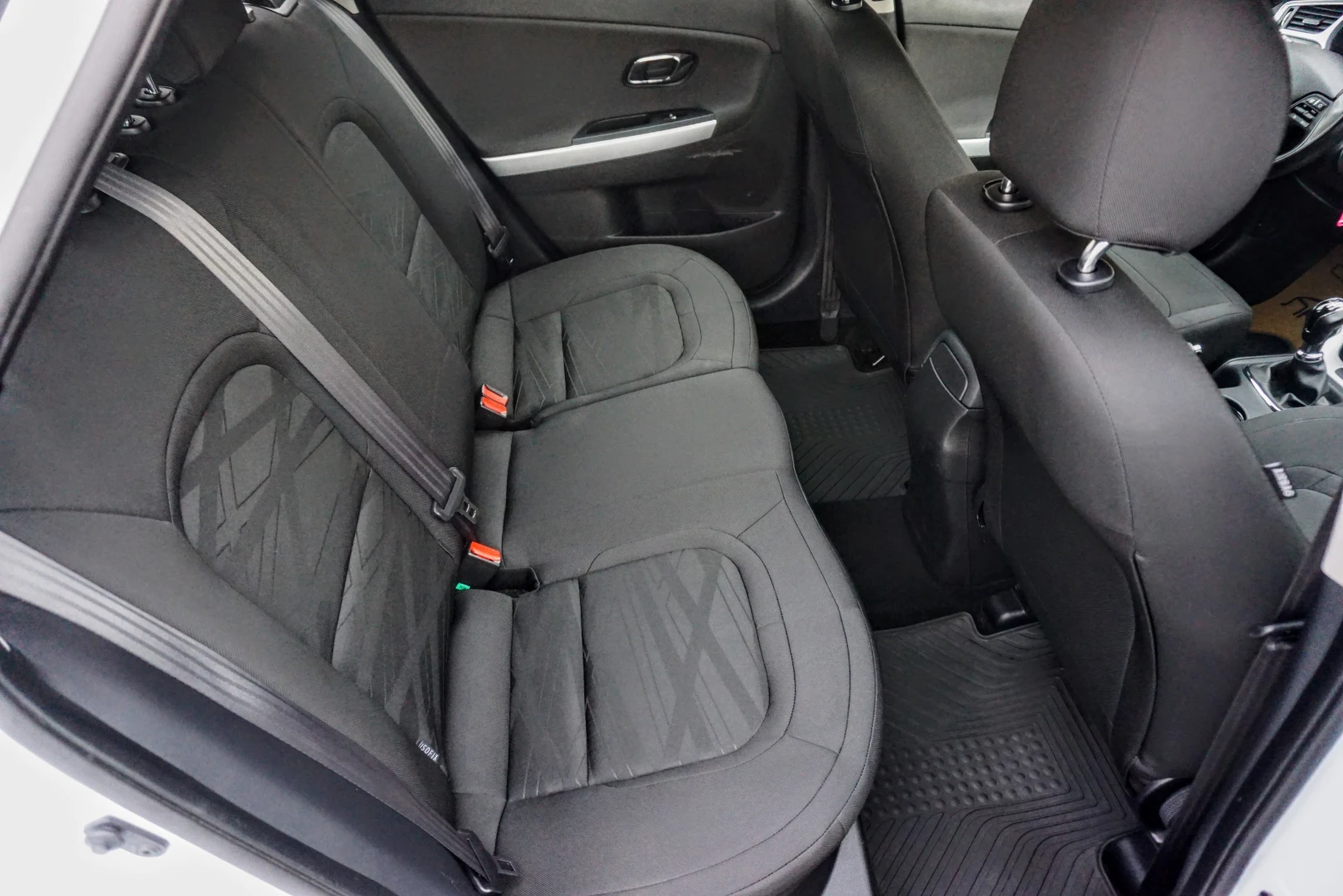 Kia Ceed 1.4i SW | Mobile.bg � ����������� 13